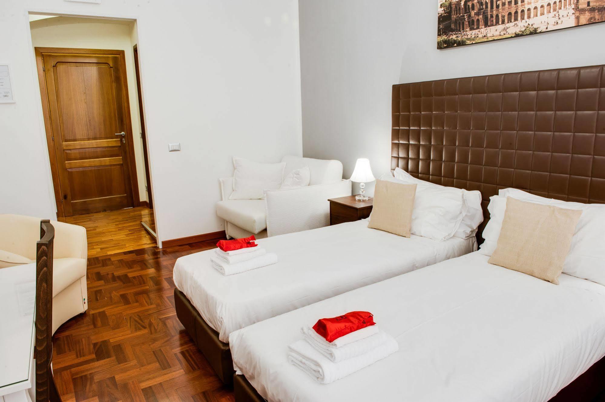 Lh Royal Suites Terrace โรม ภายนอก รูปภาพ