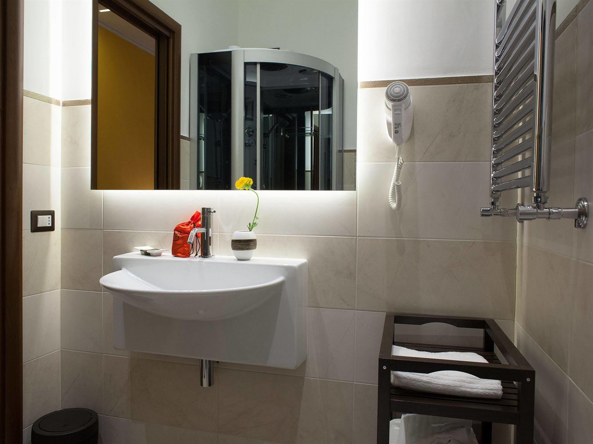 Lh Royal Suites Terrace โรม ภายนอก รูปภาพ