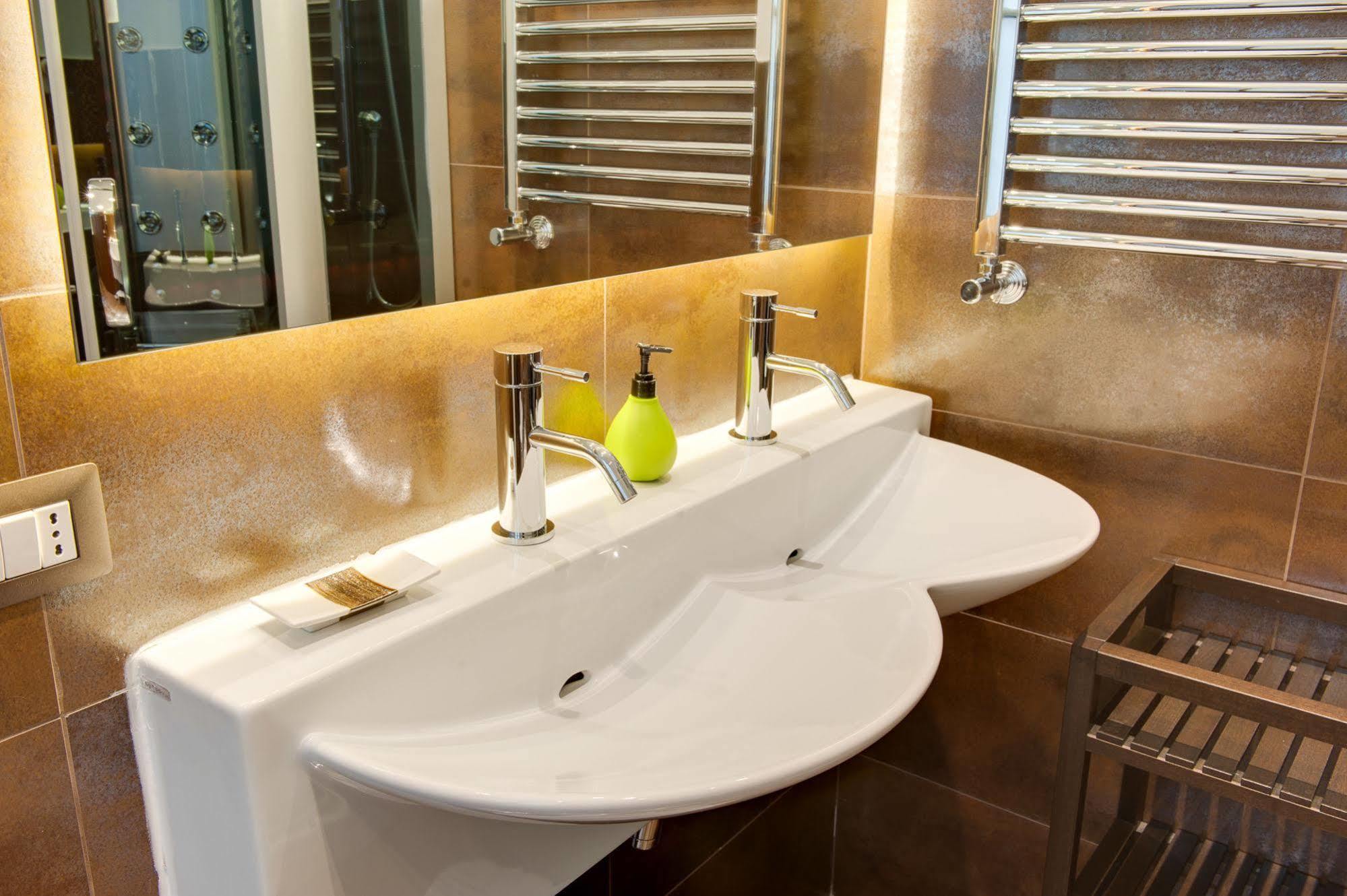 Lh Royal Suites Terrace โรม ภายนอก รูปภาพ